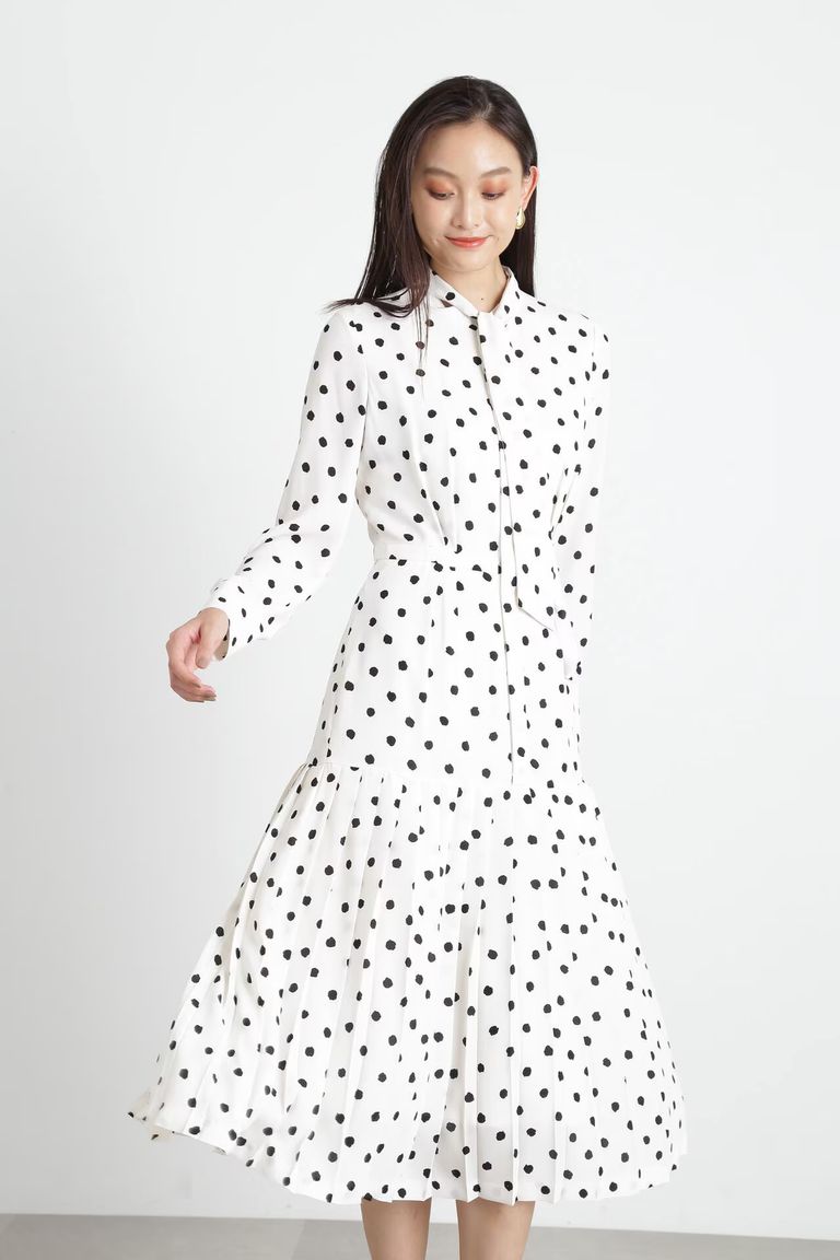 PINKY&DIANNE - ランダムドットプリーツワンピース (ホワイト