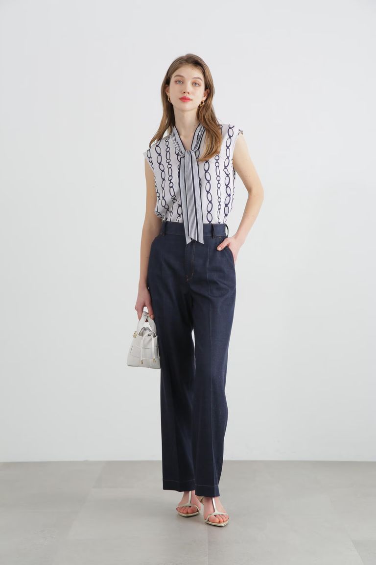 PINKY&DIANNE - チェーンプリントボウタイブラウス（ネイビー