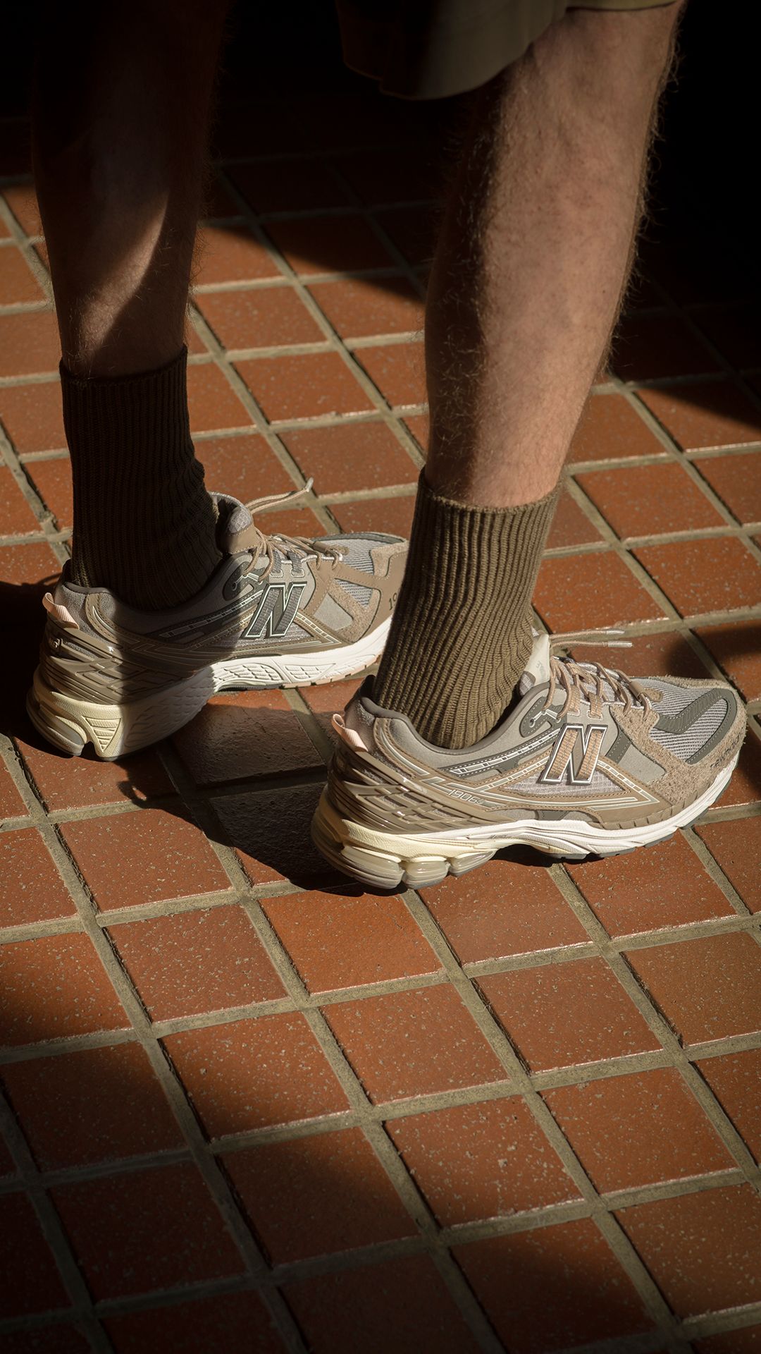 N.HOOLYWOOD - N.HOOLYWOOD × INVINCIBLE®︎ × New Balance M1906NIH