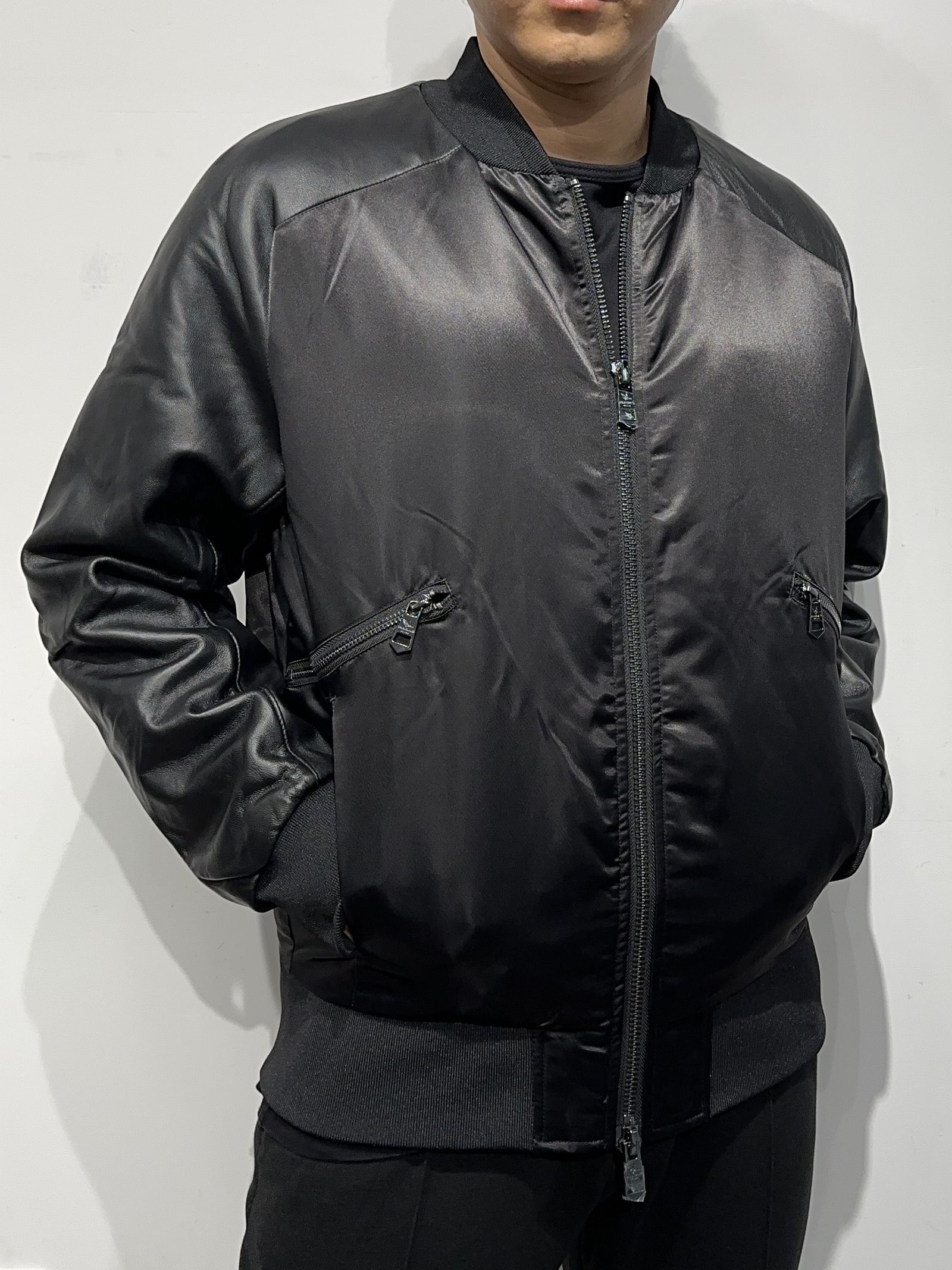 1PIU1UGUALE3 RELAX - レザースリーブ中綿ブルゾン / uso-24099