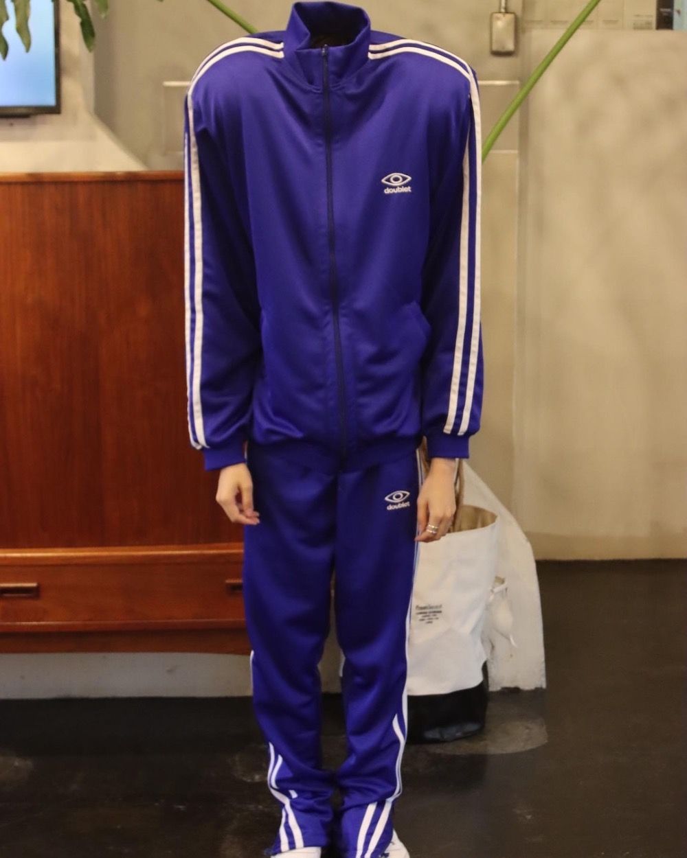 INVISIBLE TRACK SET UP style.2023.1.13 | 3106 | MARK