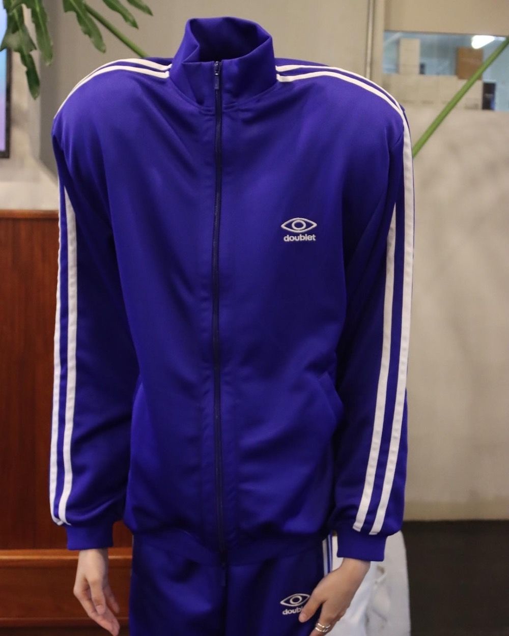 INVISIBLE TRACK SET UP style.2023.1.13 | 3106 | MARK