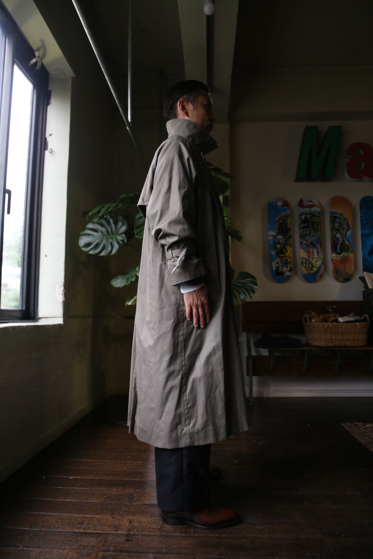 YOKE 21AW REVERSIBLE TRENCH COAT SAGE GREEN style.8.13. | 1842 | MARK