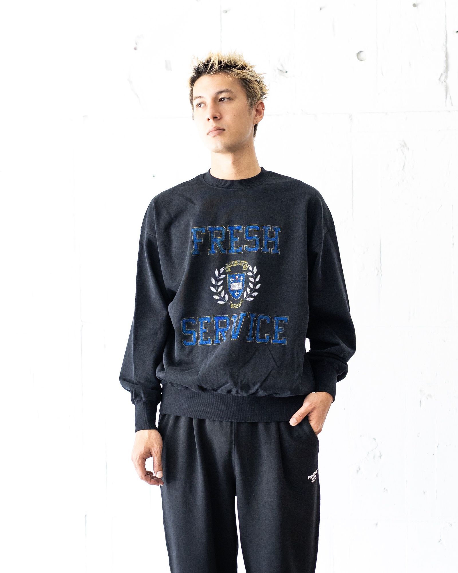 FreshService - フレッシュサービス LIGHT OZ CREW NECK SWEAT