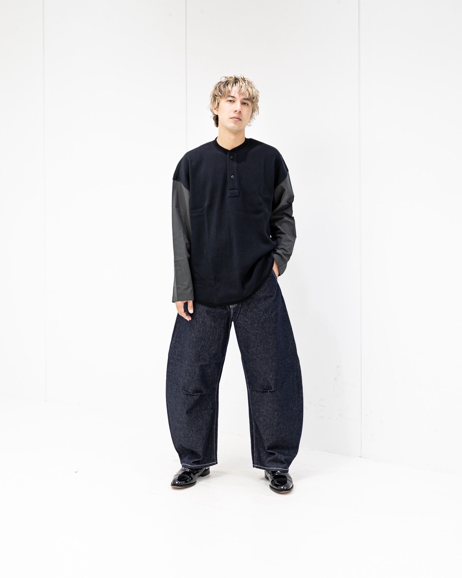 COMME des GARCONS HOMME 異素材切り替えTシャツ (BLACK) スタイル