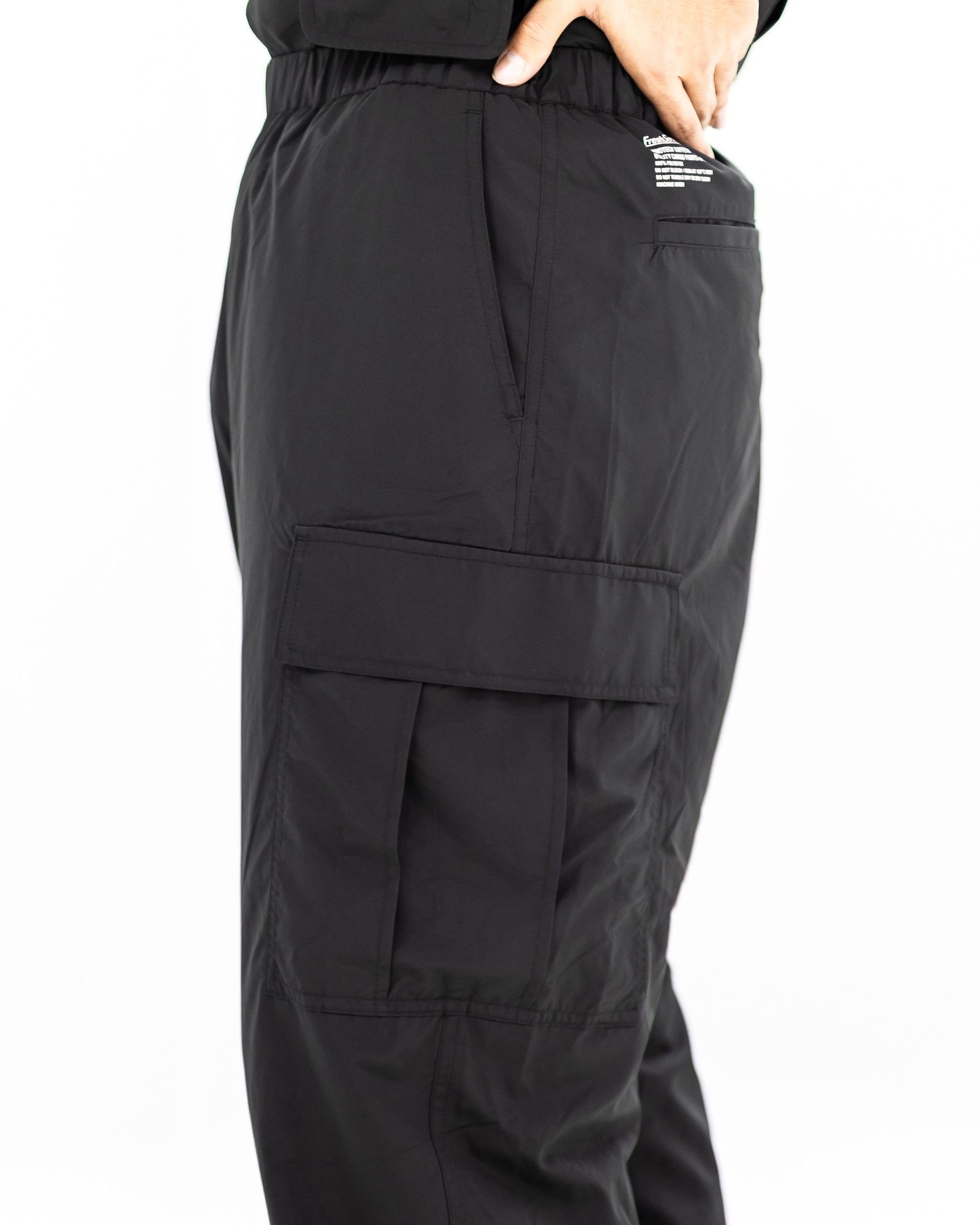 FreshService - フレッシュサービス MINOTECH® UTILITY CARGO PANTS w