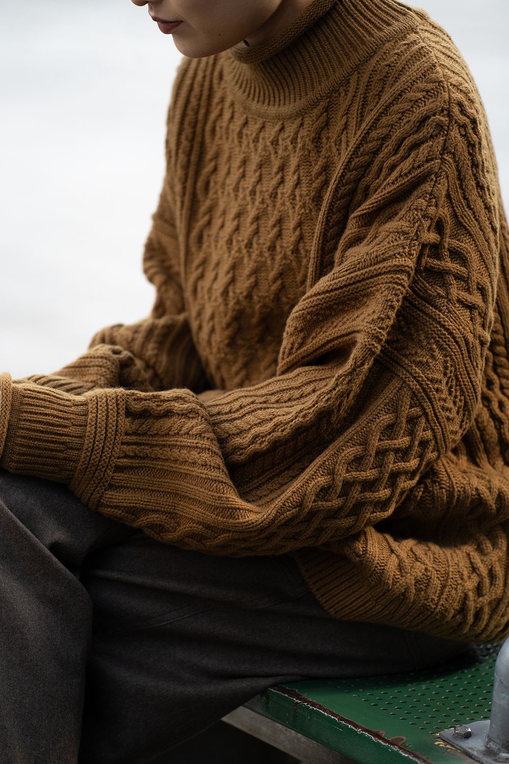 YASHIKI - 【ラスト1点】【23AW】Banka Curl High Neck Knit(OCHER