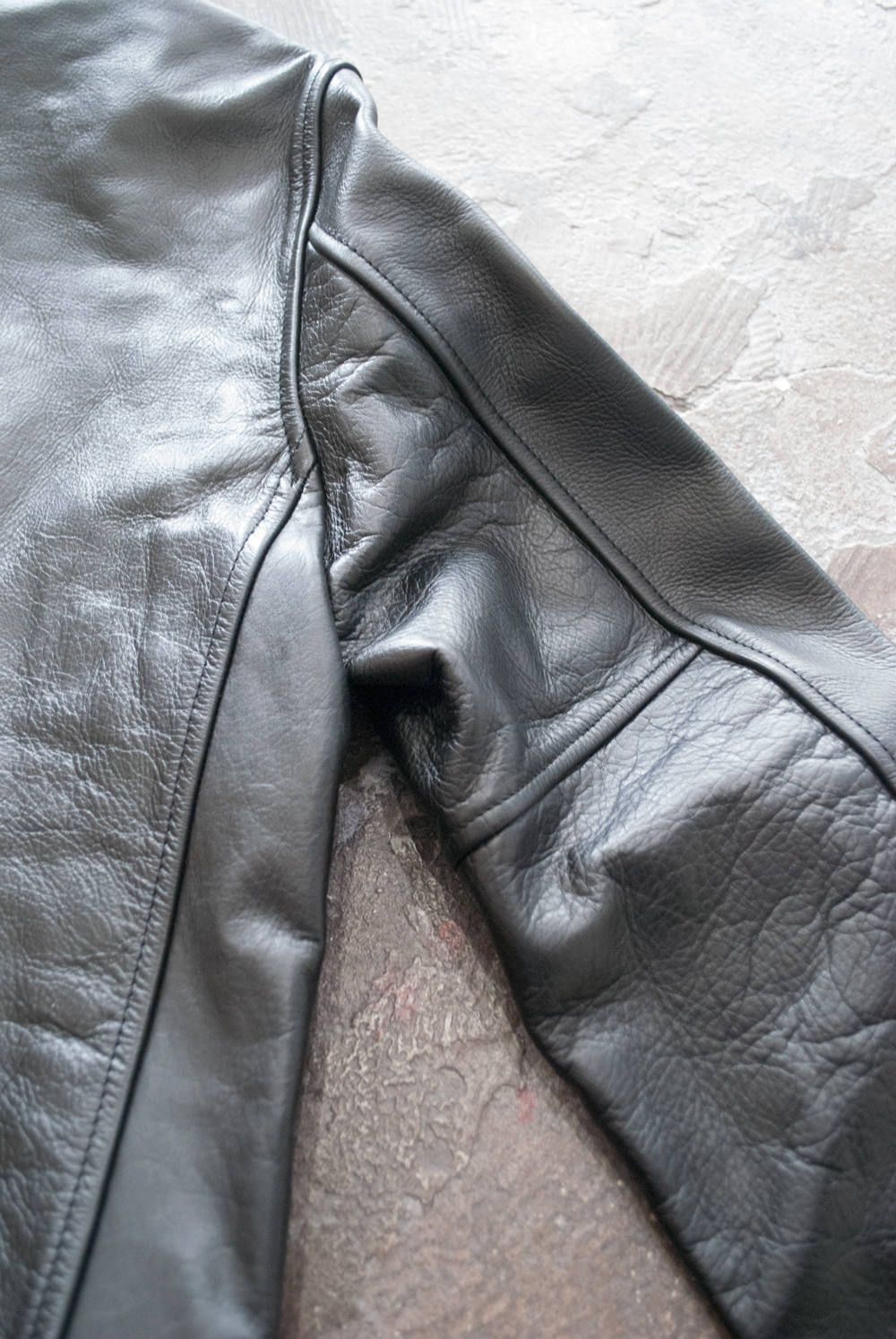 STILL BY HAND - 【ラスト1点】セミシングルカウレザーライダース | Salty