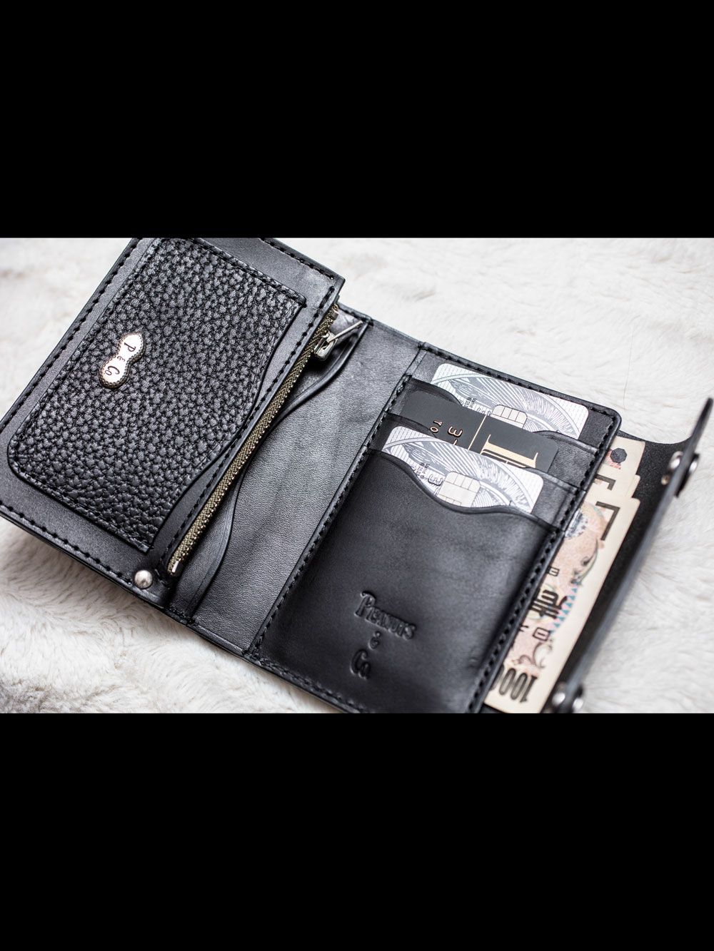 PEANUTS & CO. - MIDDLE TRACKER WALLET (BLAUK) | SKANDA
