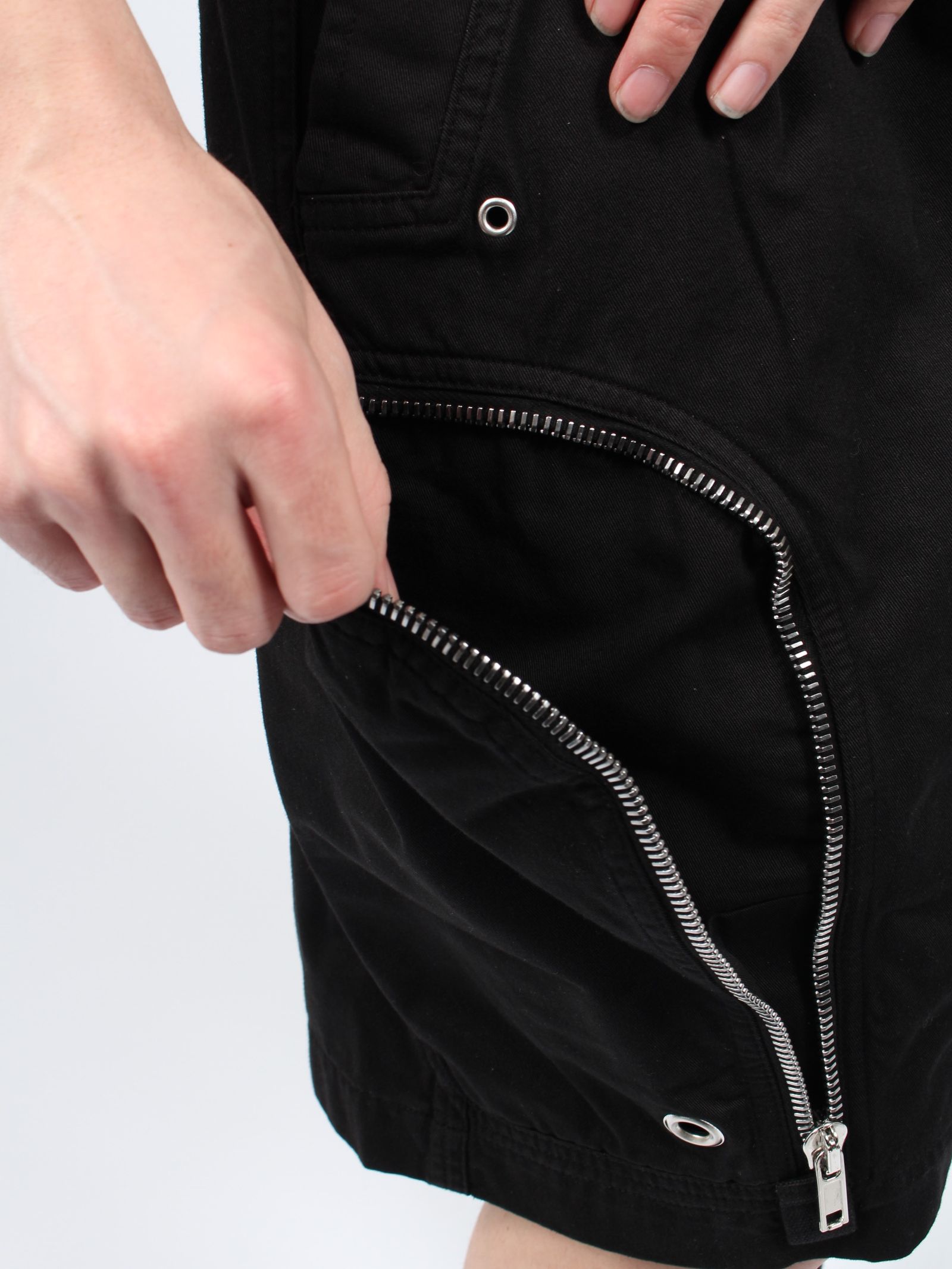 RICK OWENS DRKSHDW - 【24SS】バウハウスカーゴ ショートパンツ