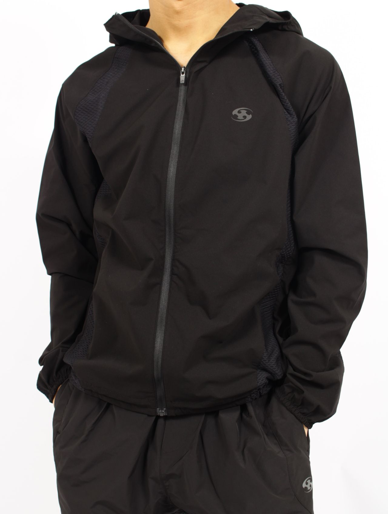 SAN SAN GEAR (サンサンギア) - ダウン・ナイロンジャケット | 公式