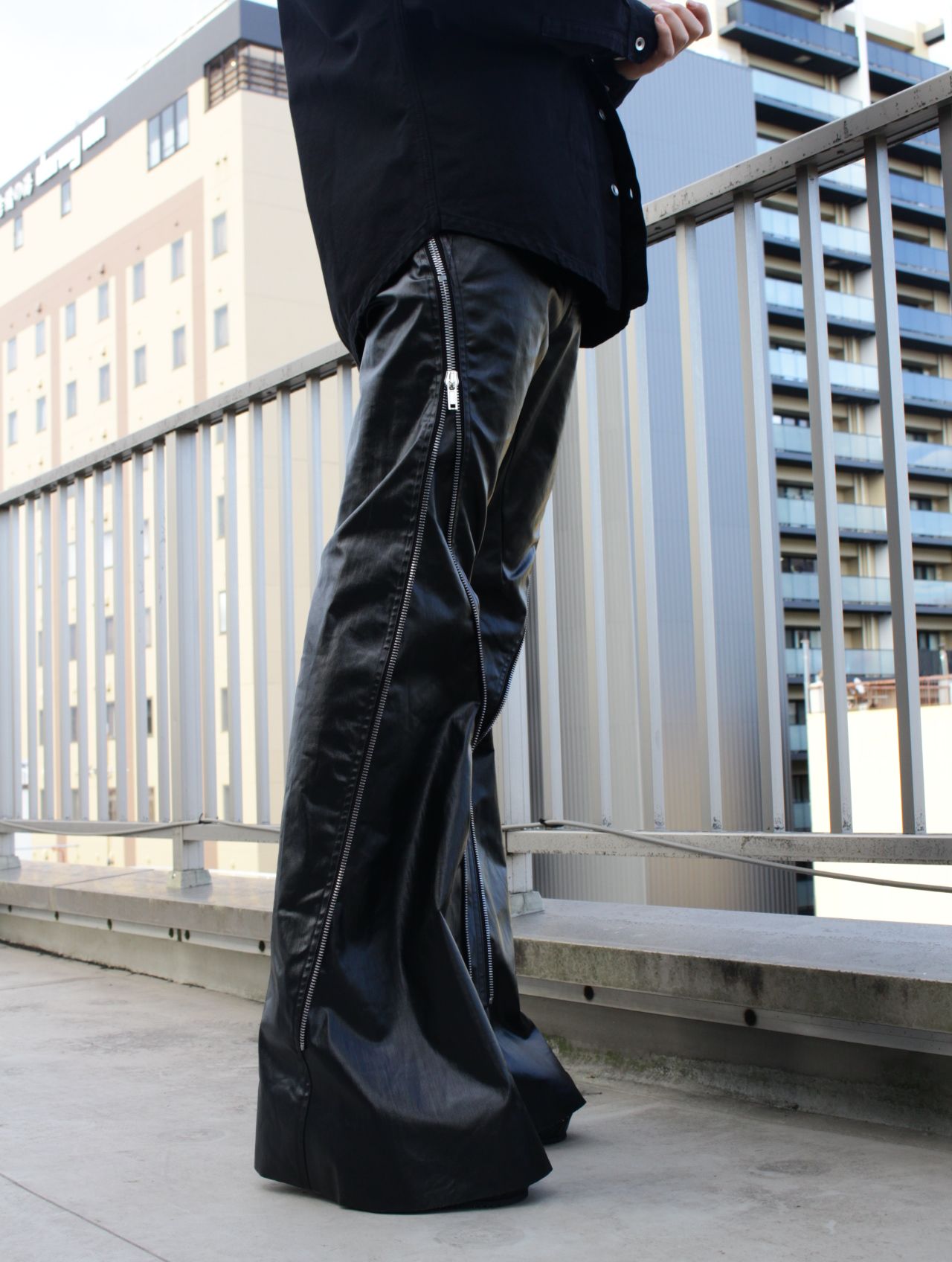 RICK OWENS - 【25SS】ボラン バナナ コーティング デニム パンツ