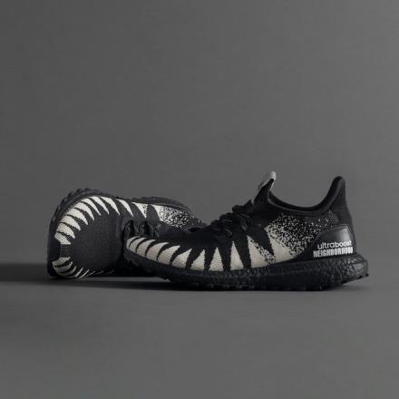 国内11月29日発売予定】ネイバーフッド × アディダス ウルトラブースト