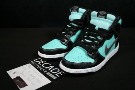 2月8日発売予定】 ダイヤモンド サプライ × ナイキ SB ダンク ハイ