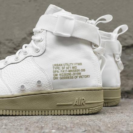 国内8月26日発売予定】 ナイキ スペシャル フィールド エア フォース 1