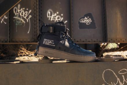 国内9月1日発売予定】 ナイキ スペシャルフィールド エアフォース1