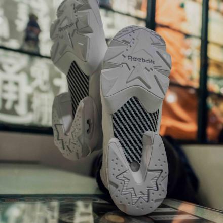 国内販売開始】リーボック クラシック インスタポンプ フューリー