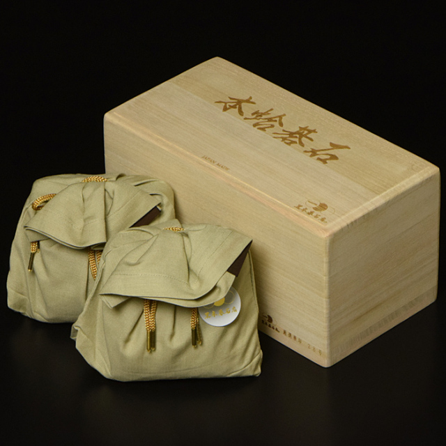 黒木碁石店 本蛤碁石 華印の販売・通販【前川榧碁盤店】