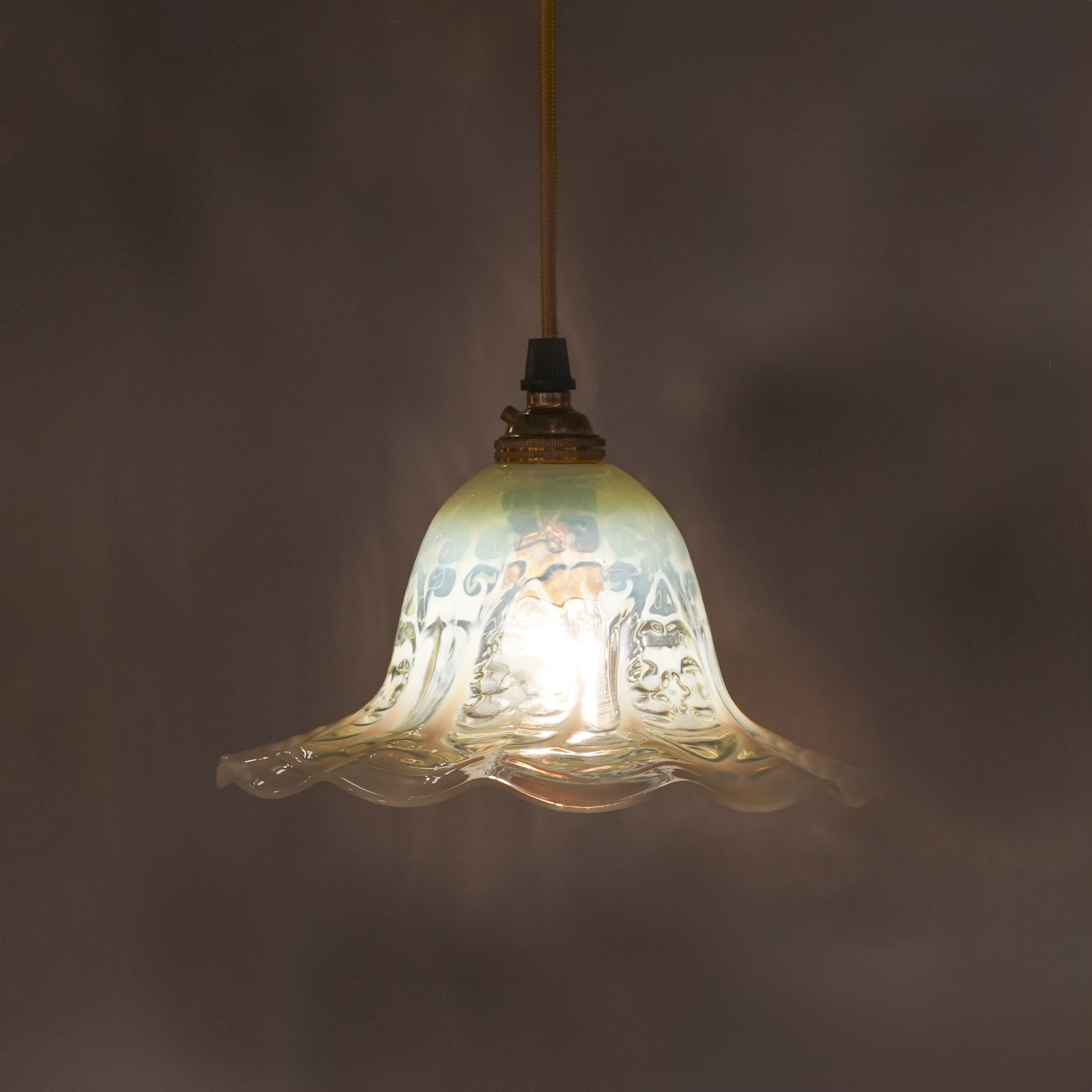 イギリス 1900年代 ヴァセリンガラス ヴァセリンシェード