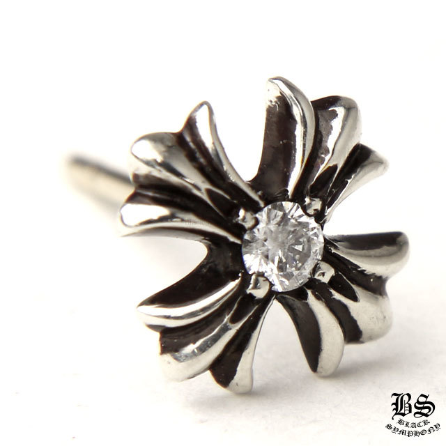 クロムハーツCHプラススタッドwithダイヤモンド（ピアス）|クロム