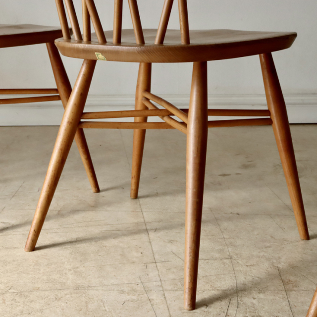 永遠のあこがれが今、手に入る！ERCOLアーコール・エックスバック