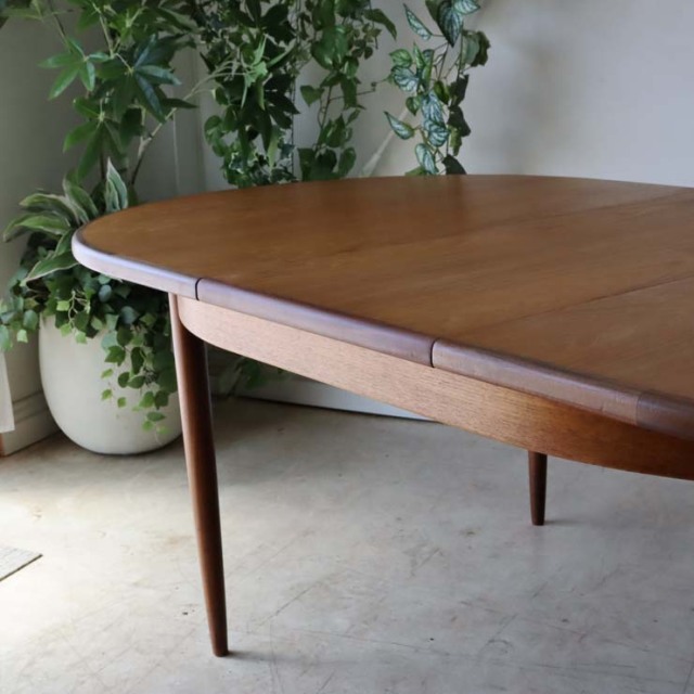 G-planジープランダイニングテーブル | 英国ヴィンテージ家具 |楕円型