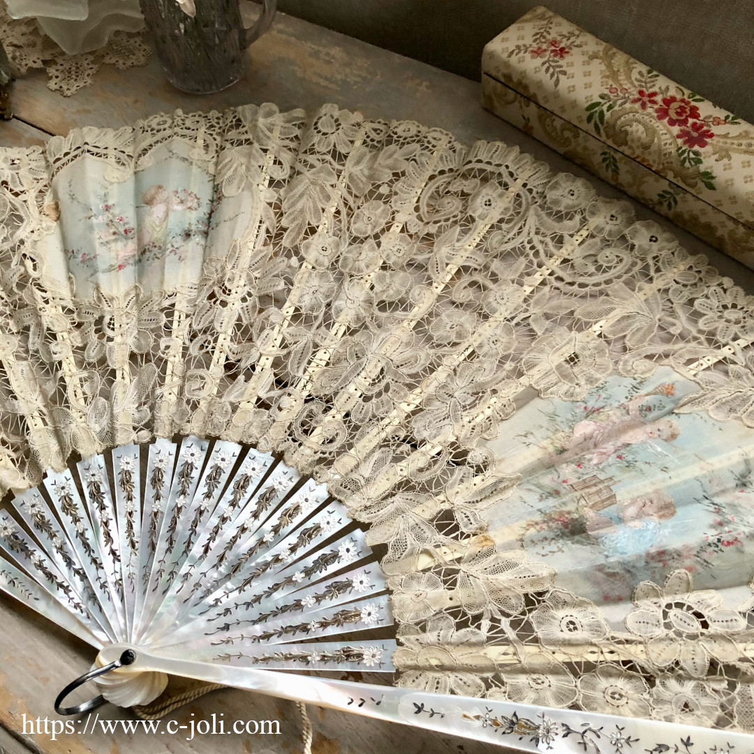 E1141 フランスアンティーク19世紀レース扇子/箱入りエヴァンタイユ 白
