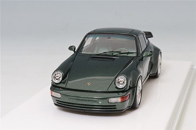 マキシチャンプス 1/43 ポルシェ 911 ターボ 3.3 (930) 1977 グリーン