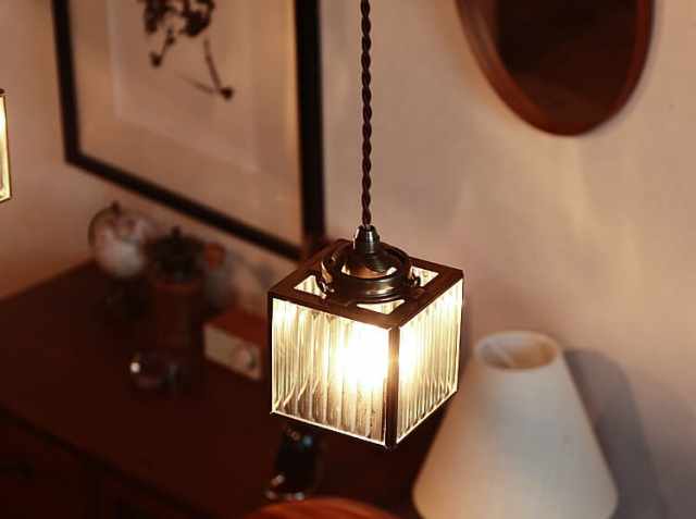 ペンダントライト Kostka（コストカ）｜北欧・ヴィンテージインテリア