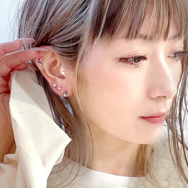 14G 16G ］くるんとしたフレームと繊細に輝くCZの甘すぎないtwinハート