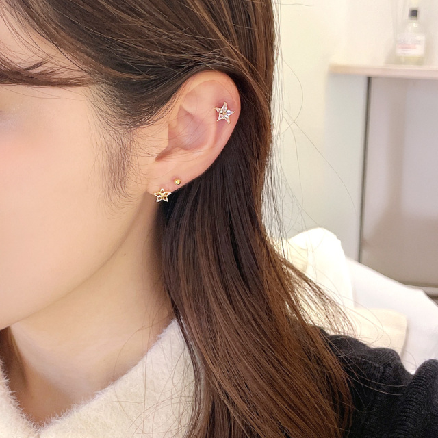 14G 16G ］繊細に輝きあふれるキュービックジルコニア スター star