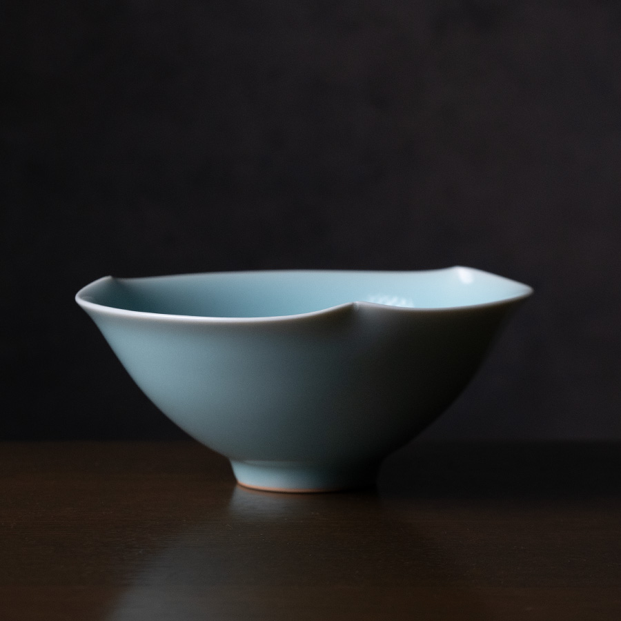 青白磁鉢（IH-045） 作家「市川博一」