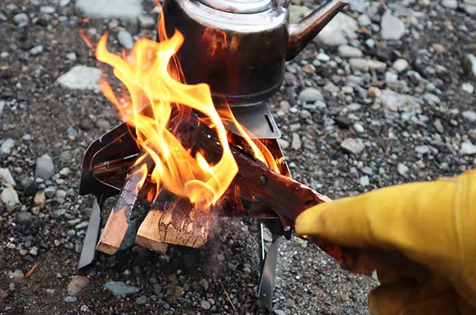 焚き火台コンテストで1位獲得！オーテックキャンプの「コックピット