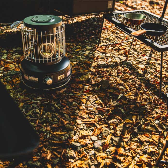 漆黒】いくらなんでもカッコよすぎる。アラジンストーブの別注カラーが