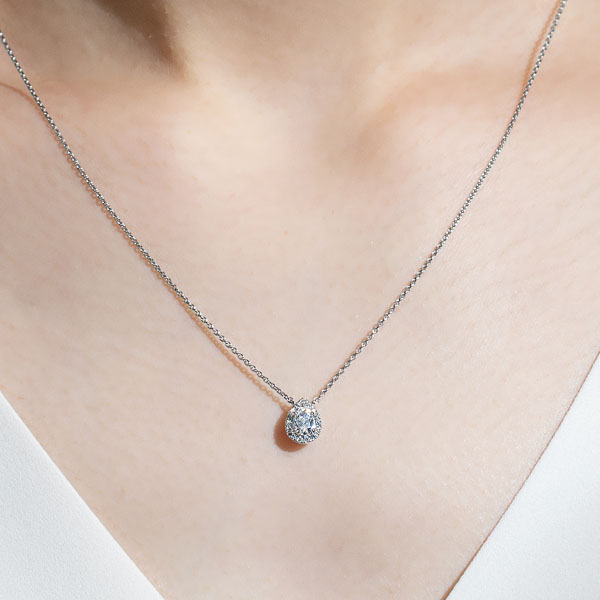 PT950 ルシーダ ペアシェイプ ダイヤモンド ヘイロー ネックレス 0.3ct