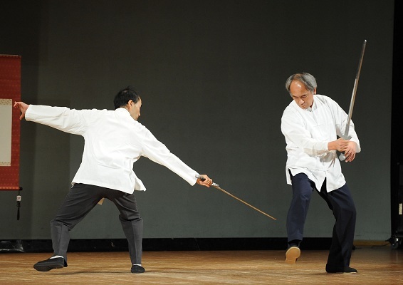 王樹金老師直系 本式の気功・太極拳・形意拳・八卦掌・推手 | 全日本柔