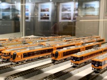 近畿車輛の製造所銘板 - 東大阪経済新聞