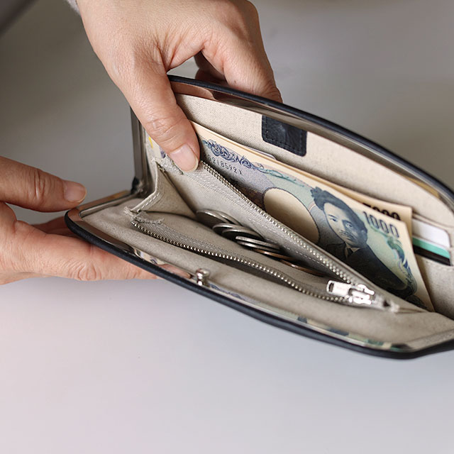 防水牛革のがま口長財布｜かばんの中身｜中川政七商店 公式サイト