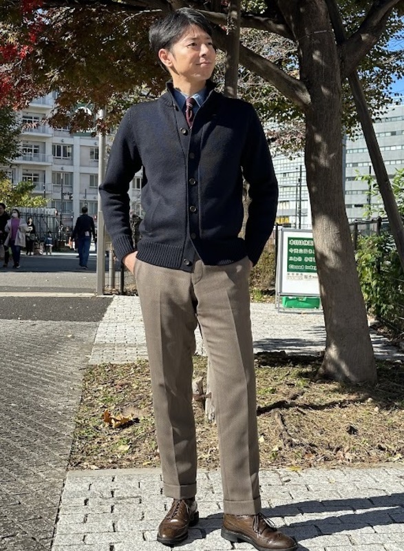 再入荷】スタンドカラーカーディガンの着こなし | 読む、鎌倉シャツ