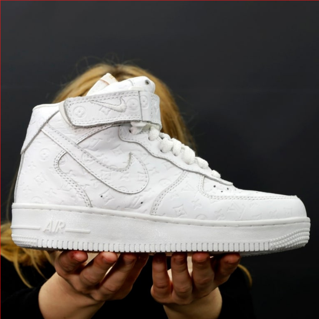 Кроссовки женские и мужские Nike Air Force 1 Mid white / Найк аир