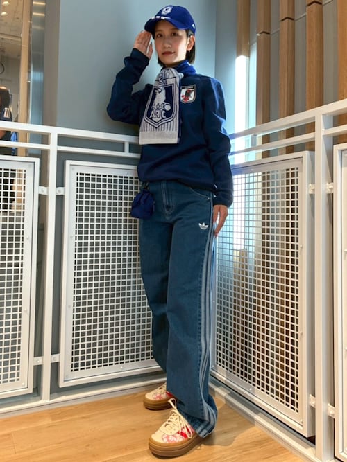 セール】アディカラー デニム スリーストライプス トラックパンツ