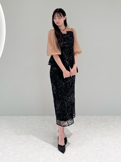 LEJA】シアーパフスリーブペプラムスパンコール花柄Iラインドレス