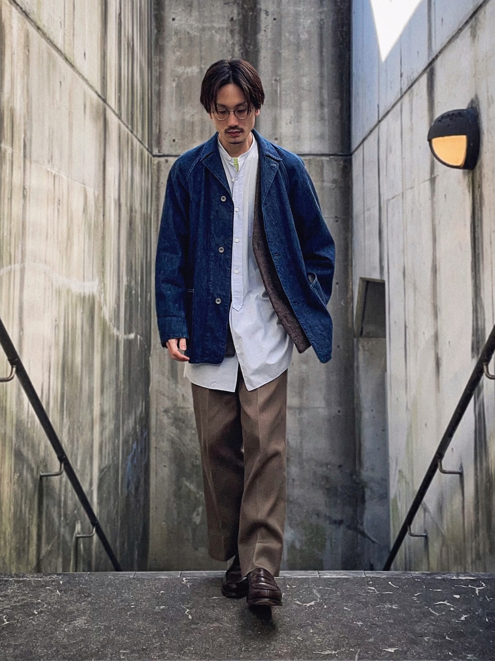 Kottam｜COMOLIのカバーオールを使ったコーディネート - WEAR