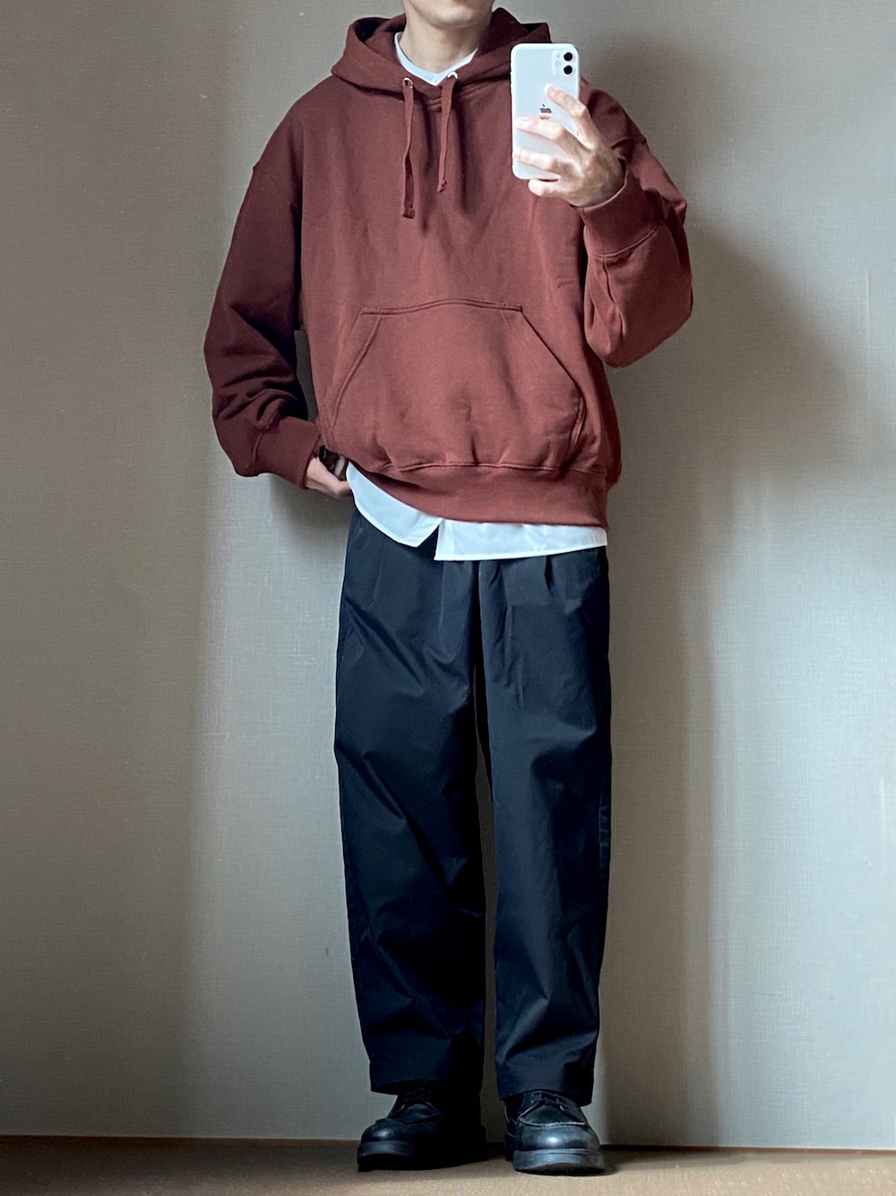 その他を使った「赤パーカー」のメンズ人気ファッションコーディネート