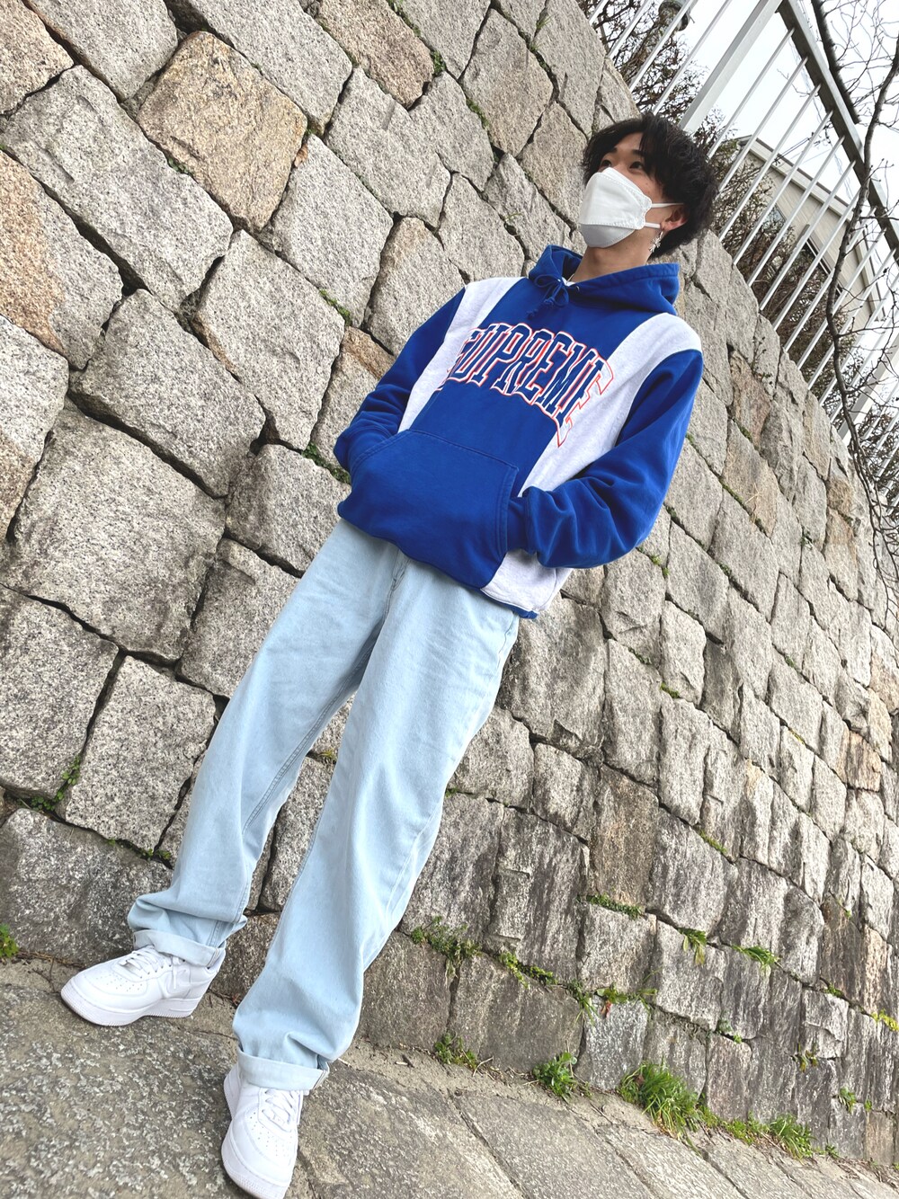 Supreme のアイテムを使った「コムドットゆうた」の人気ファッション