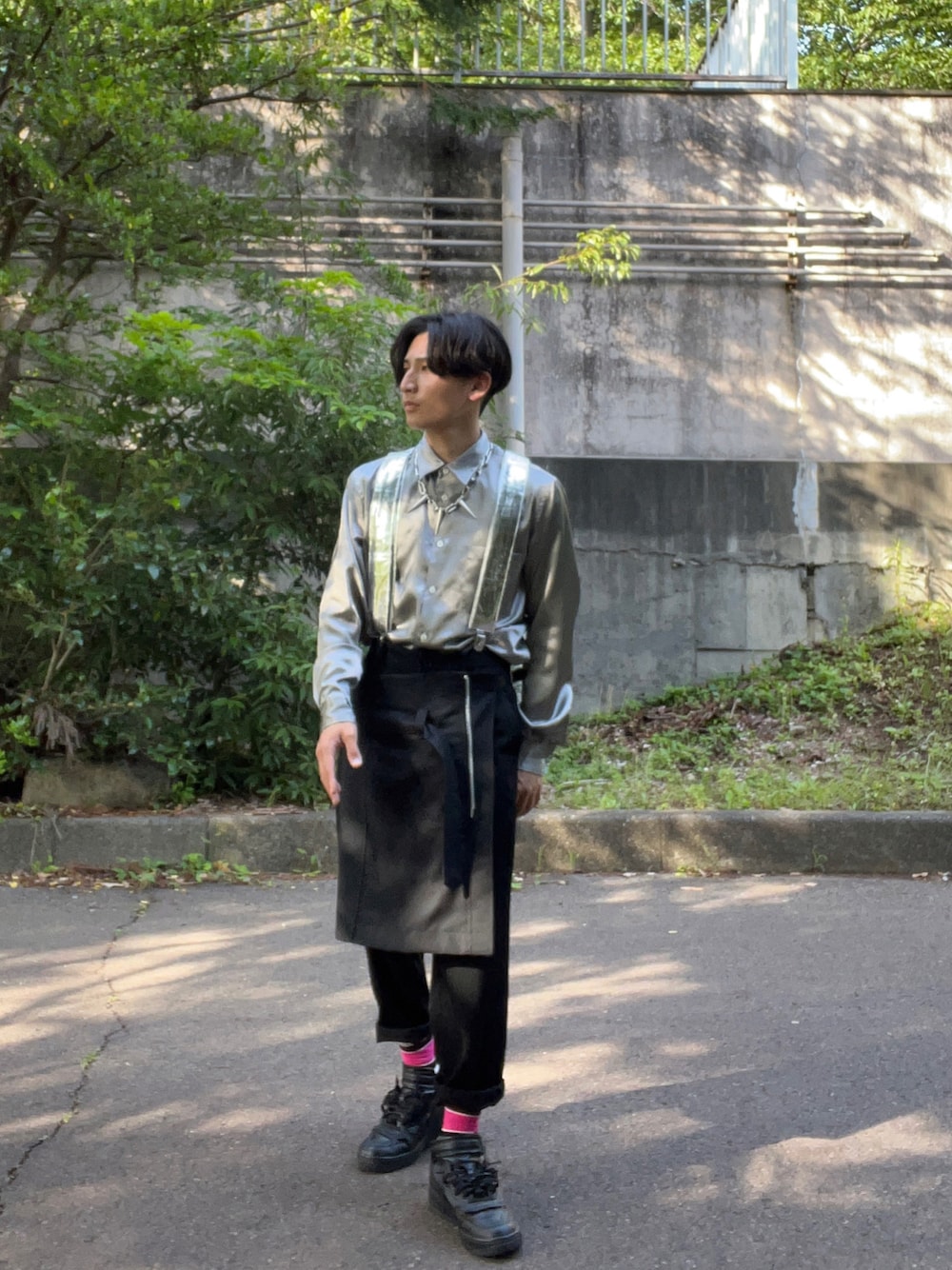 COMME des GARCONS HOMME PLUSのサスペンダーを使った人気ファッション