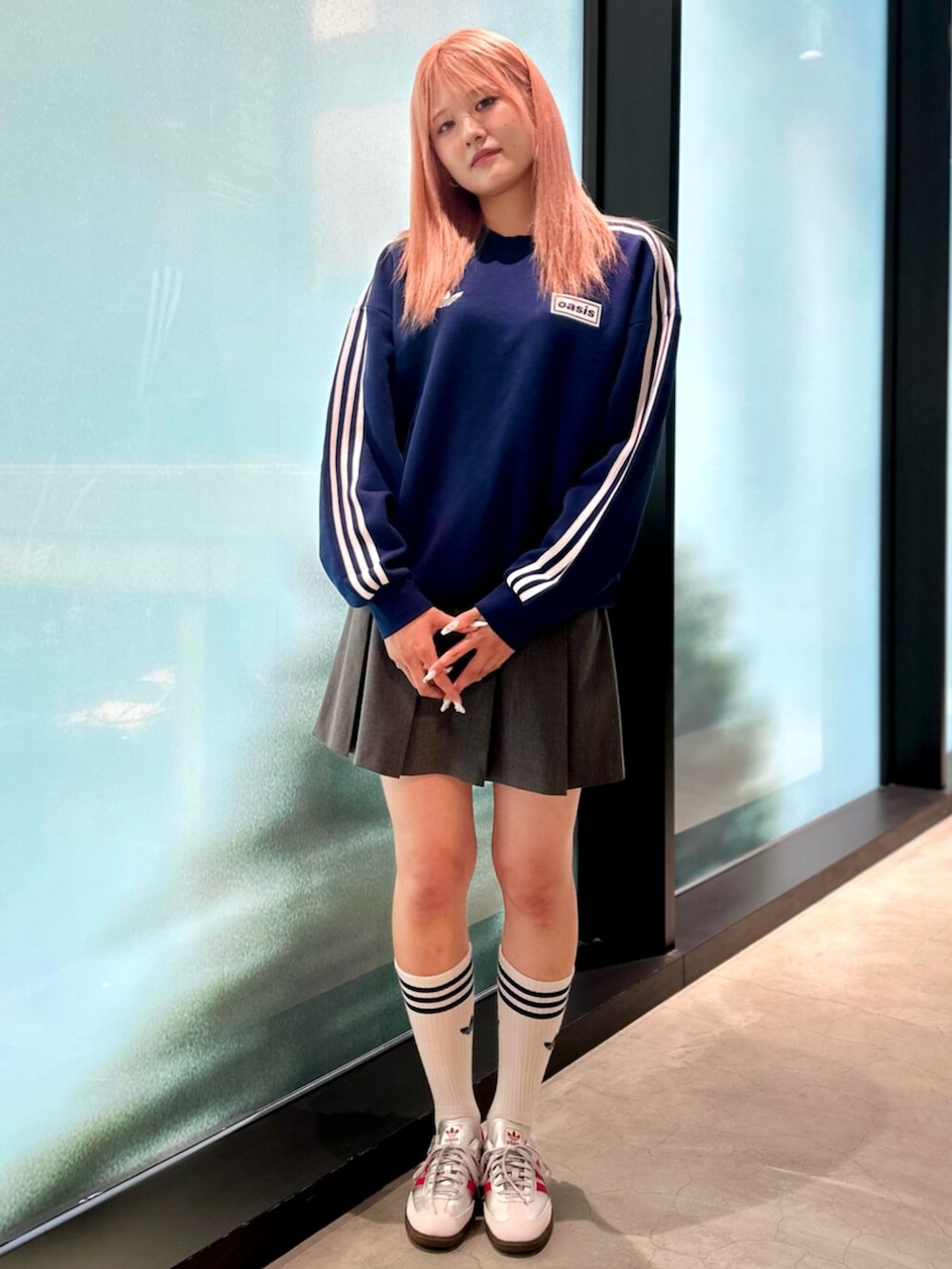 adidas Originals × Oasis ツアー オーバーサイズ クルーネック