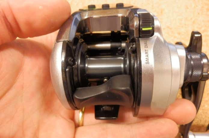 フォースマスター400の評判は？万能船釣り電動リールに迫る | TSURI