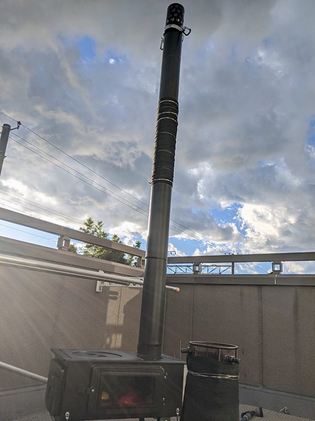 薪ストーブ準備編その1】キャプテンスタッグ 薪ストーブの購入と煙突