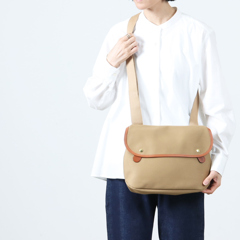 Brady (ブレディ) AVON ショルダーバッグ / エイボン